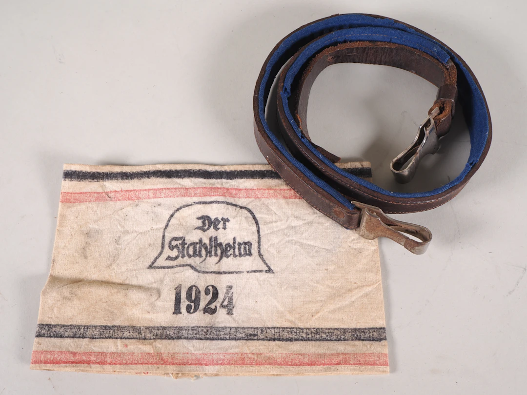 Los 2185: Stahlhelmbund Armbinde und Schultergurt Magdeburg 1924