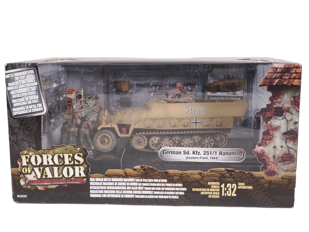 Los 2548: Unimax Forces of Valor 1:32 German Sd. Kfz. 251/1 Hanomag
