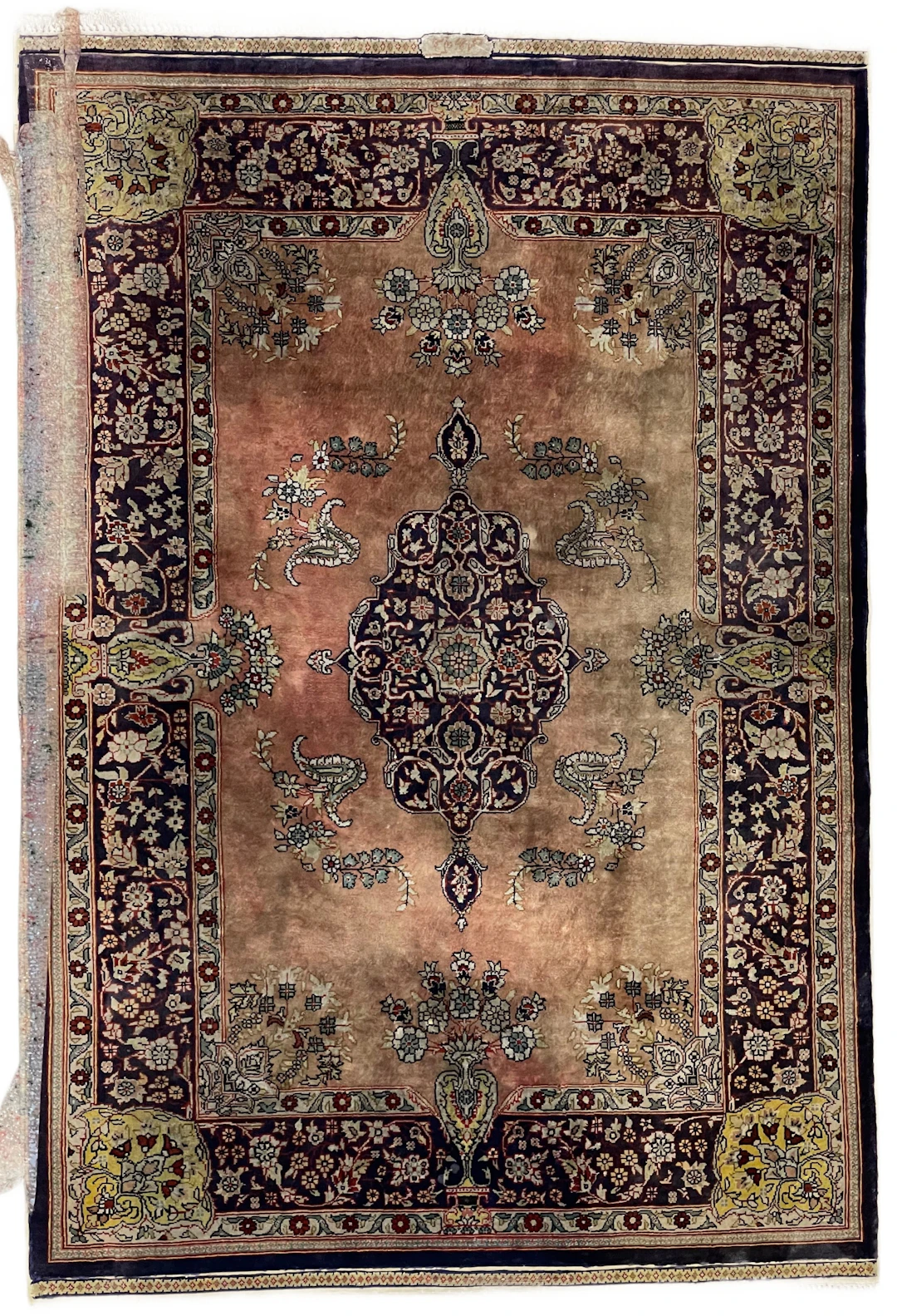 Los 1356: Ein Hereke Seidenteppich mit Signatur, Anatolien, 100 x 67 cm.