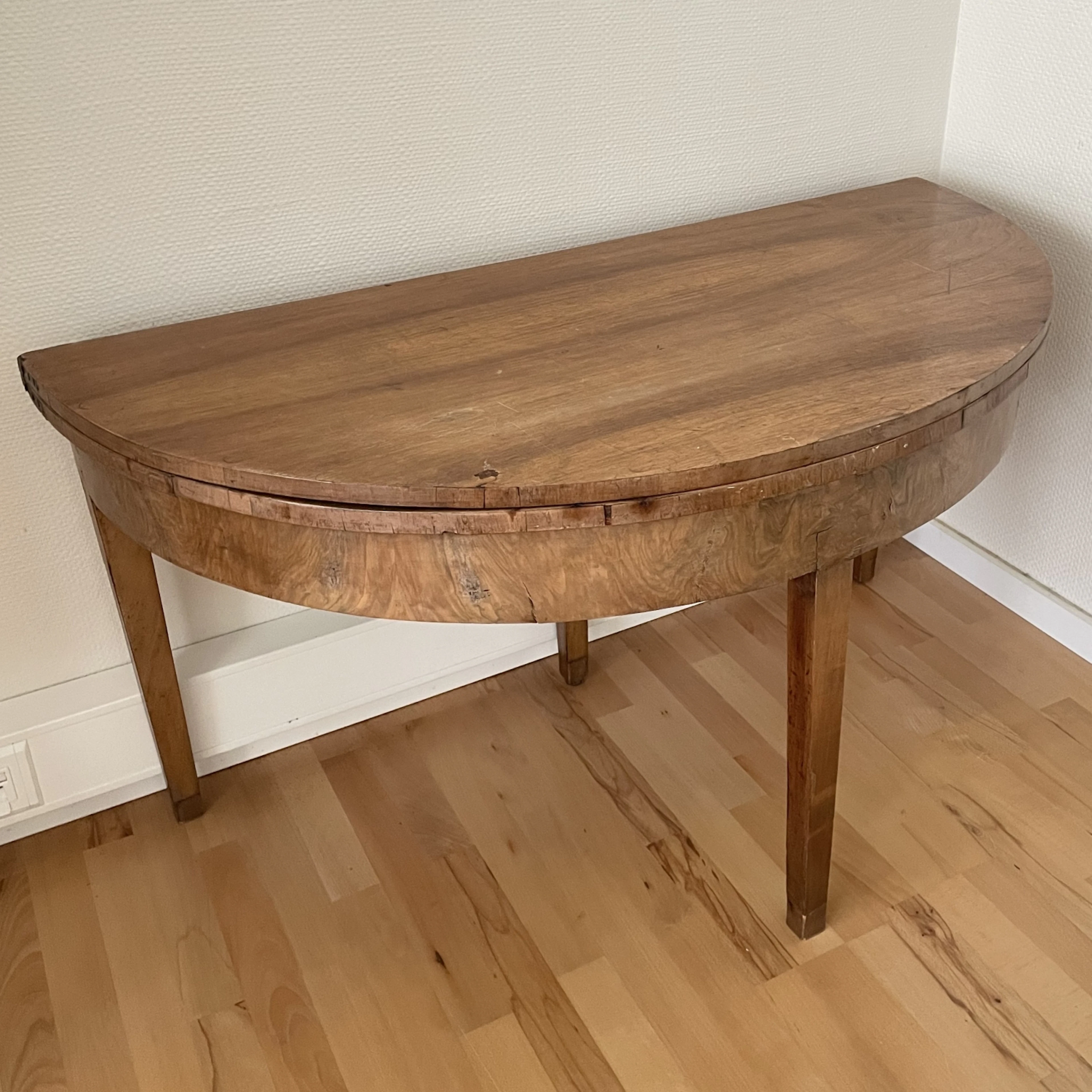 Los 1008: Biedermeier Konsolentisch um 1810