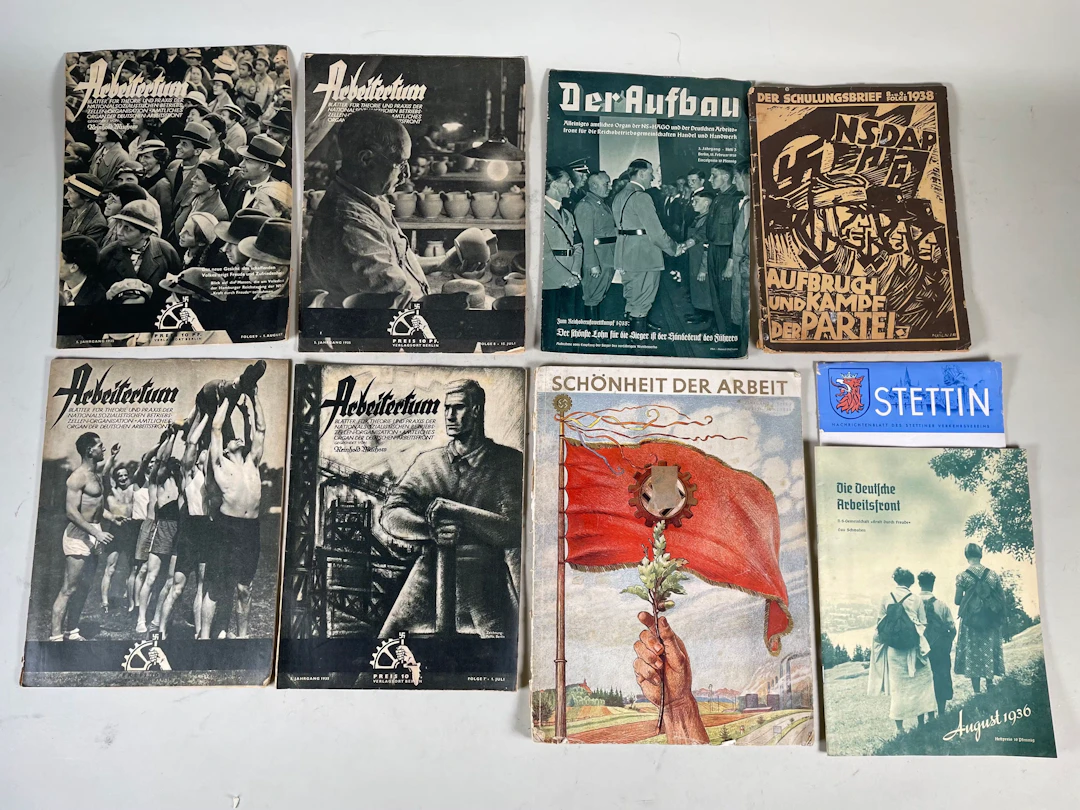 Los 2365: 9 Zeitschriften Broschüren 3.Reich