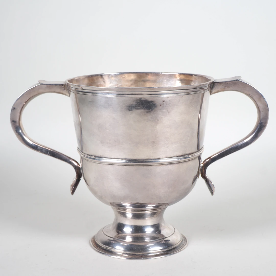 Los 781: Stuartischer Barock Silber Henkelpokal von Samuel Wastell, London 1709