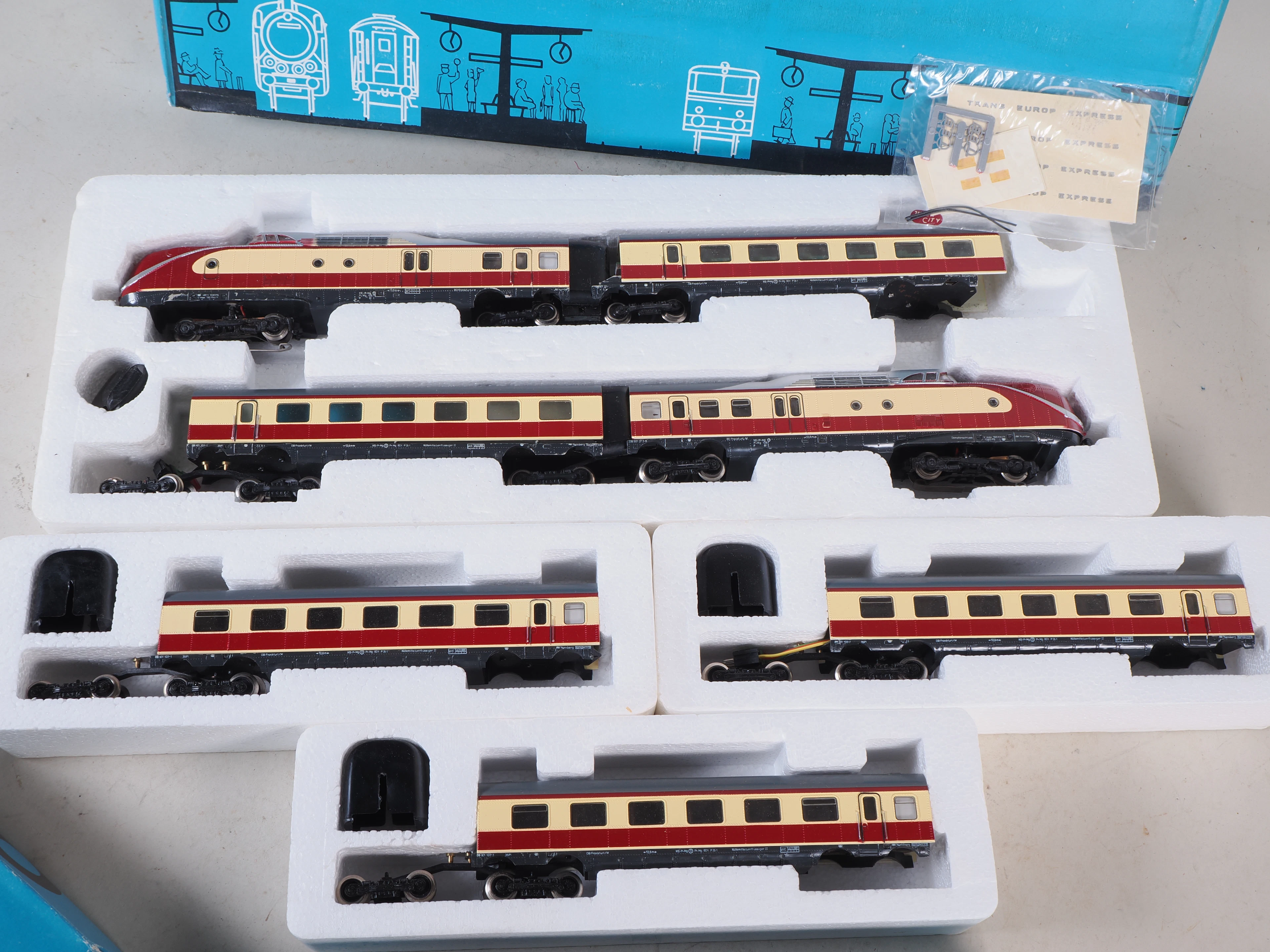 Los 1770: Ein Set aus Ortwein H0 TEE Triebzug VT 11.5 in Originalverpackung