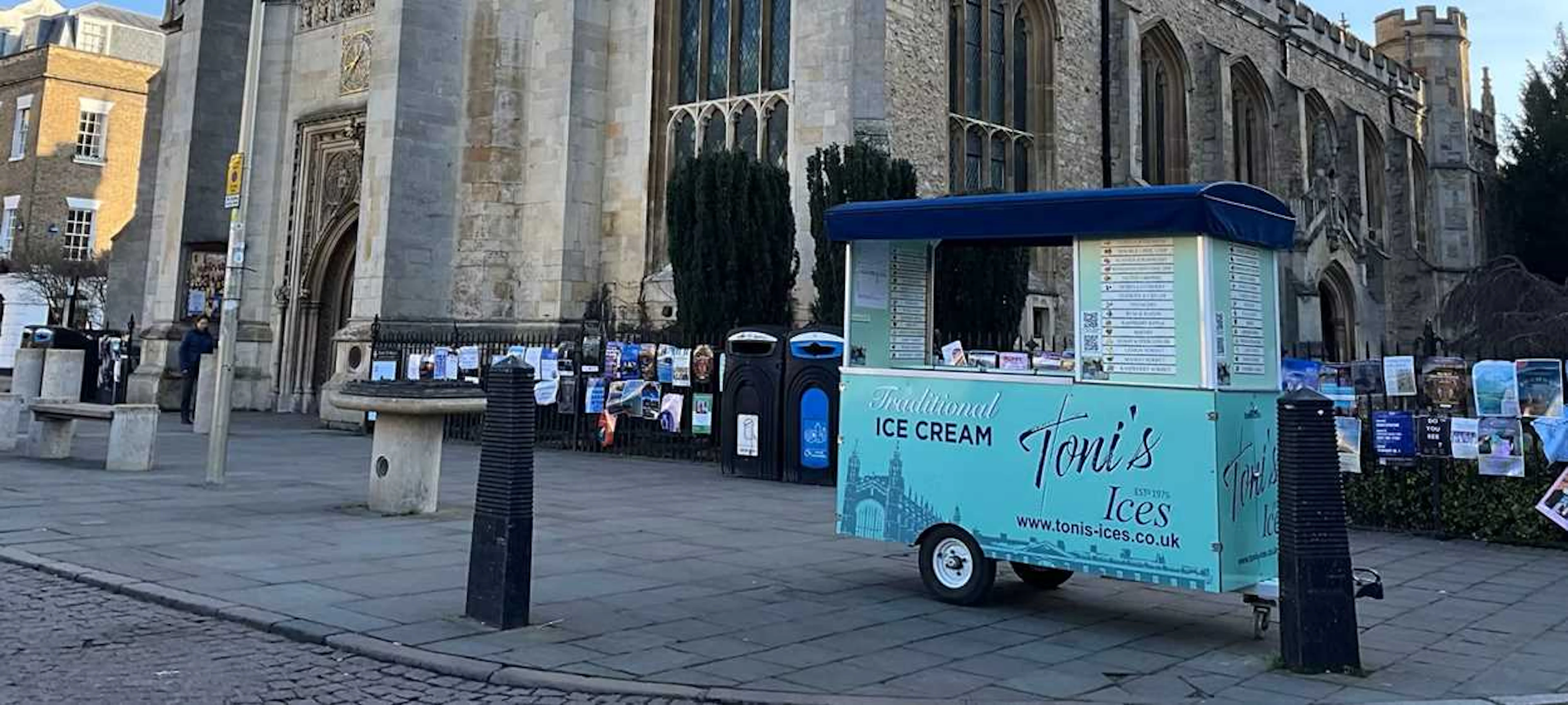Toni's Ice Cream Cart or Van at your event for an hour!
