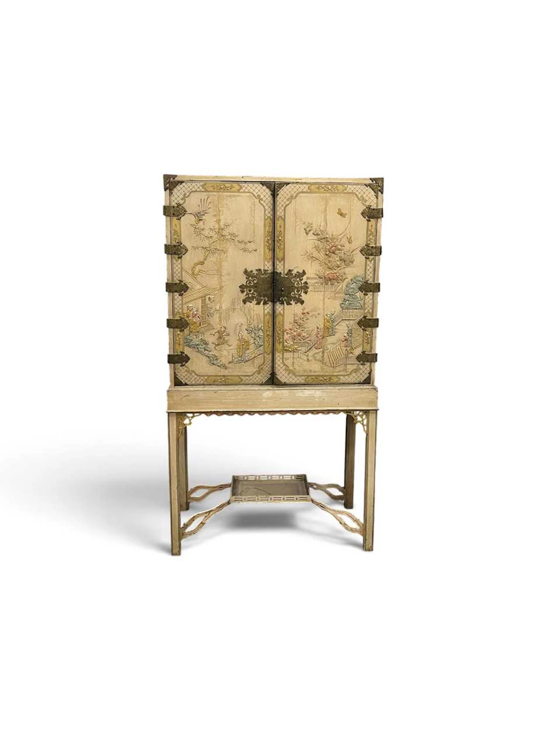 A Chinoiserie cabinet on stand