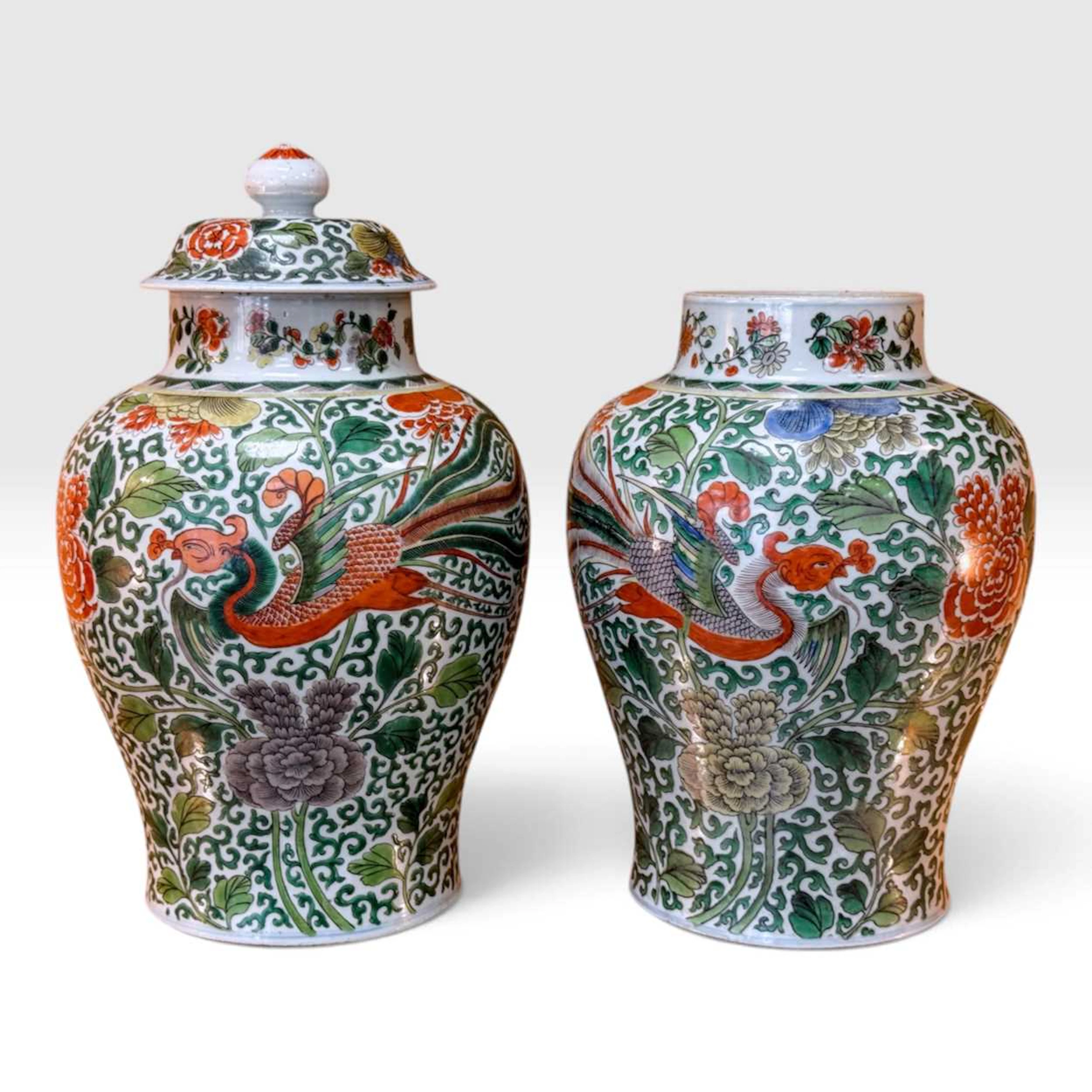 A pair of Chinese porcelain vases in early Kangxi style, late Qing Dynasty