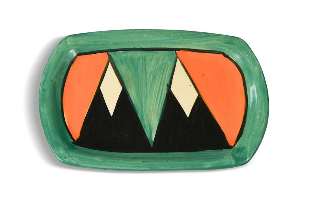 Clarice Cliff Bizarre, a 'Diamonds' pattern dish