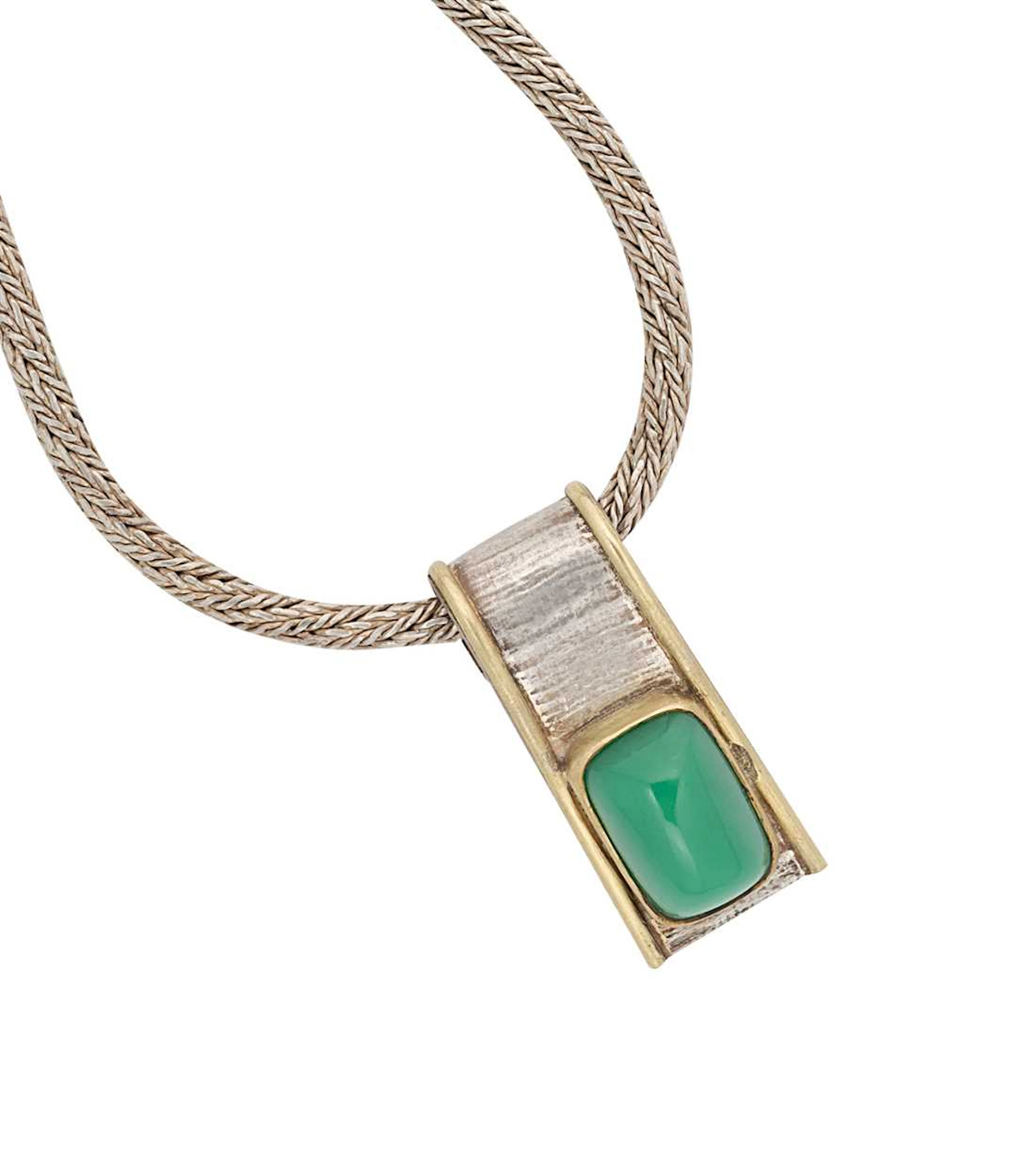 Patricia Hamilton - A silver chrysoprase pendant and chain