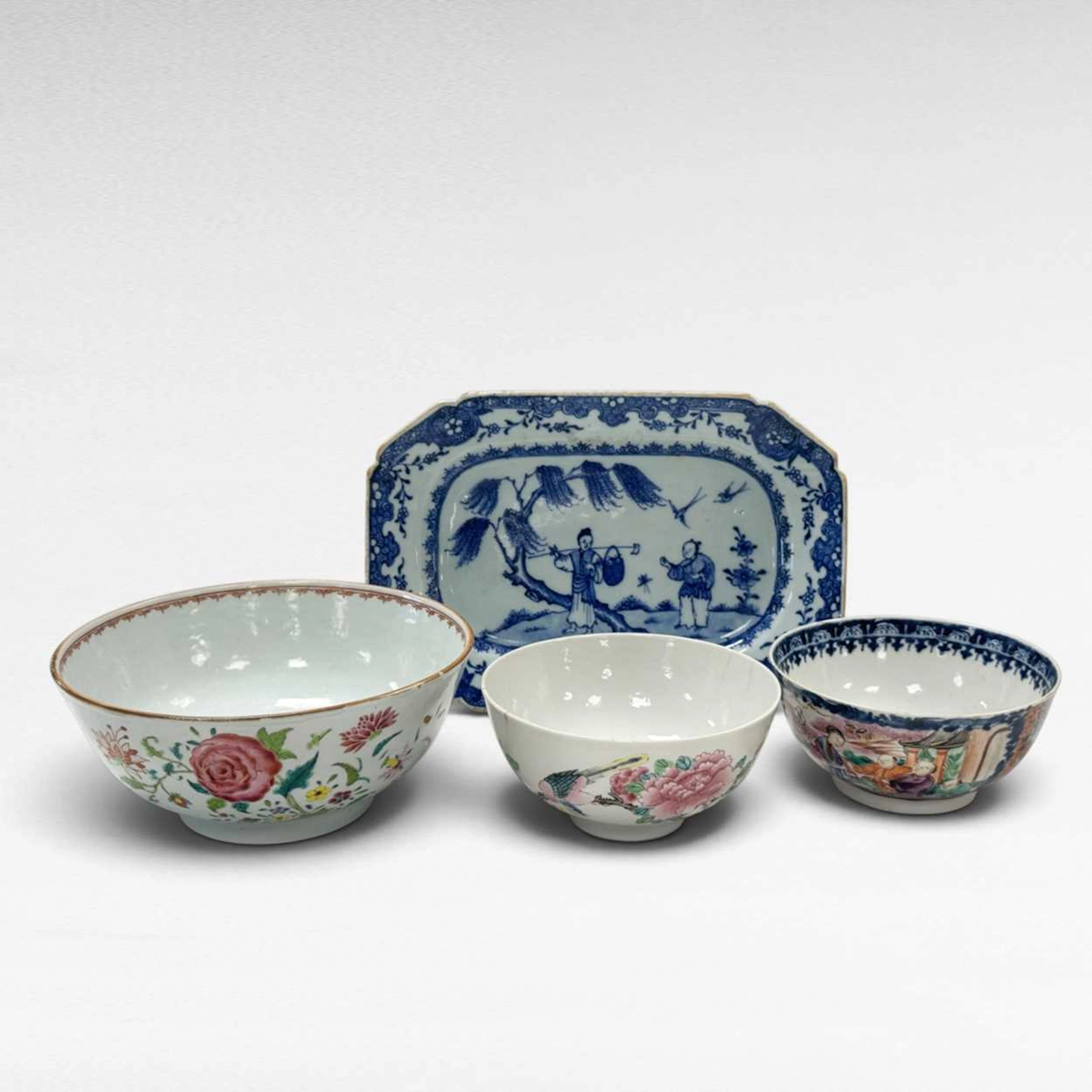 A Chinese famille rose bowl, Yongzheng Emperor (1722-1735)