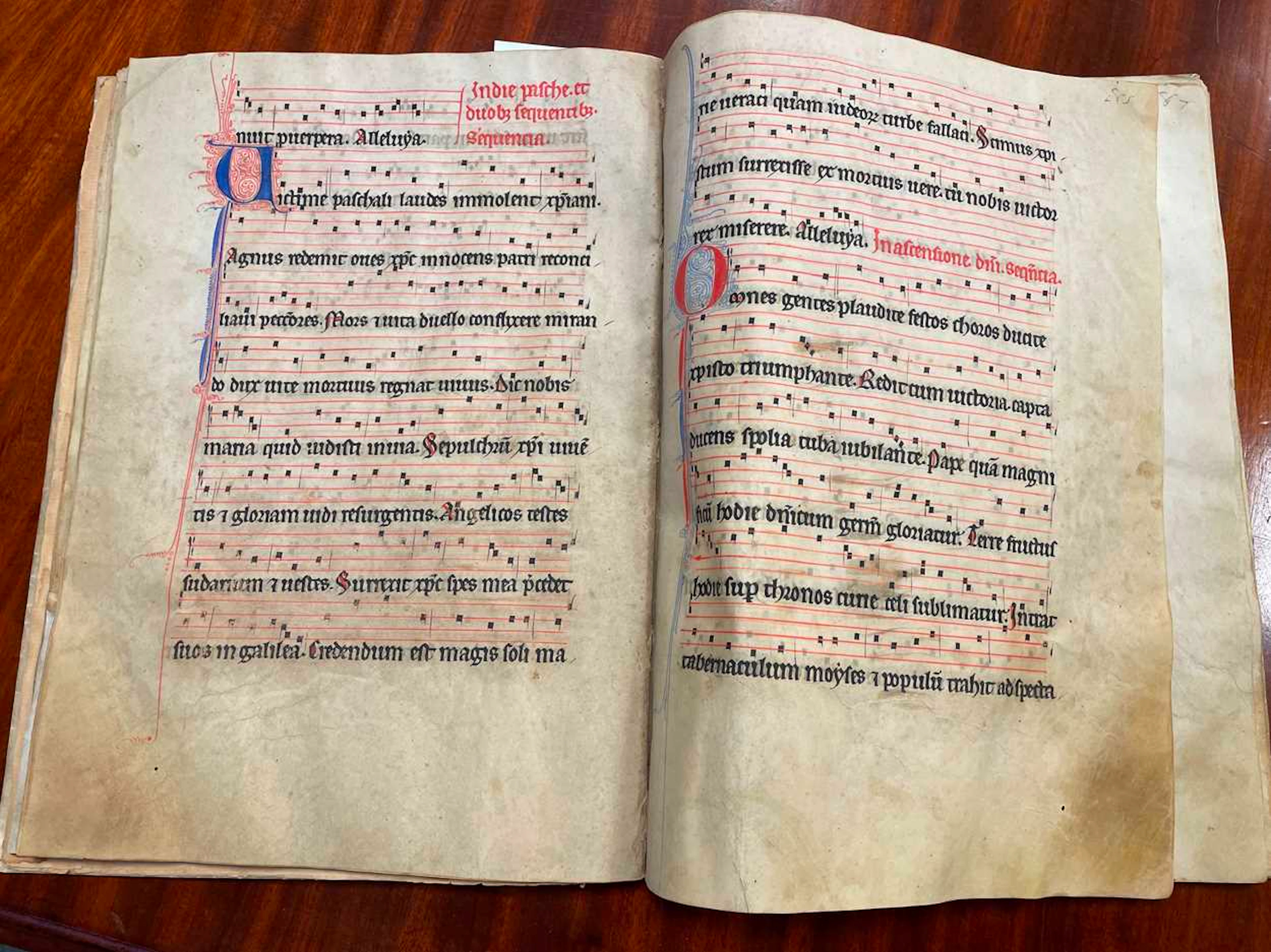 [COCKERELL (Sir Sidney)] A vellum leaf Choir book