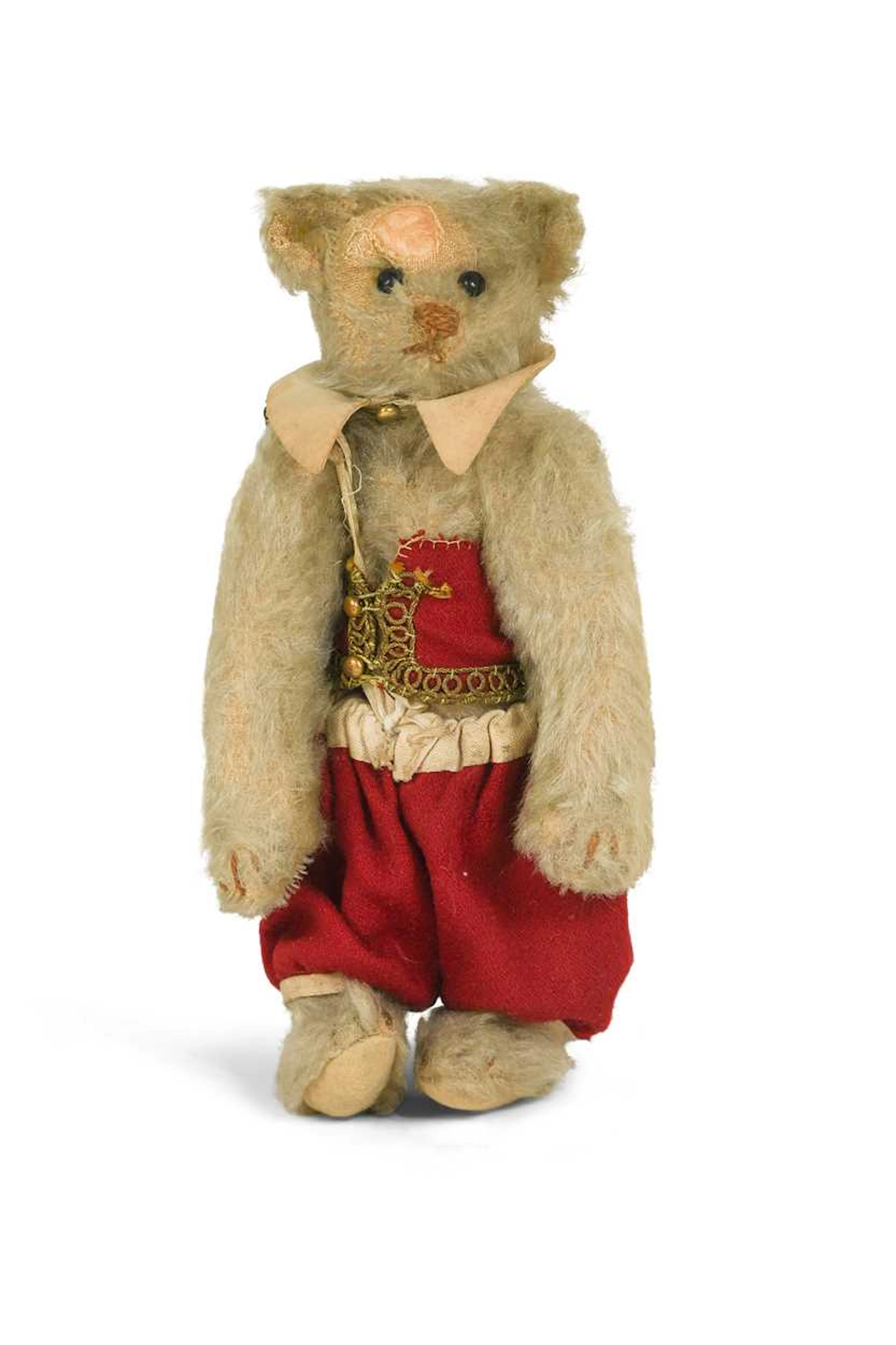 Steiff, a circa 1910 small size teddy bear