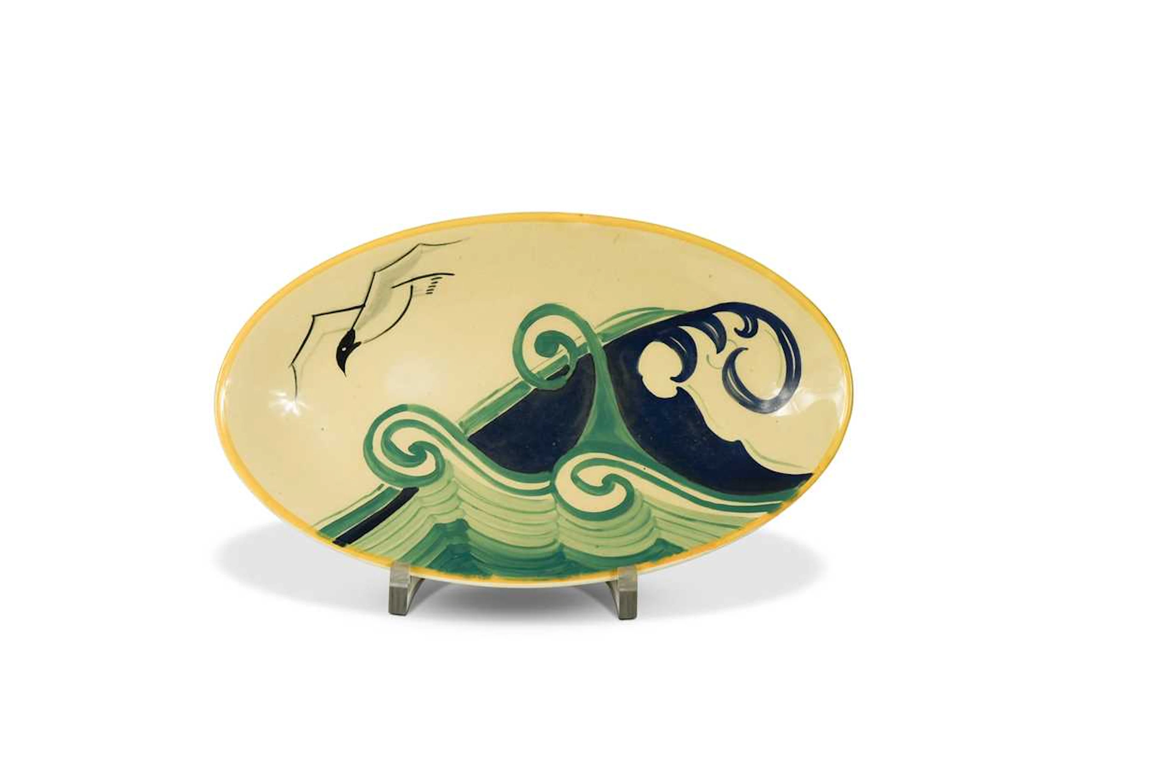 A Susie Cooper 'Seagull' pattern dish