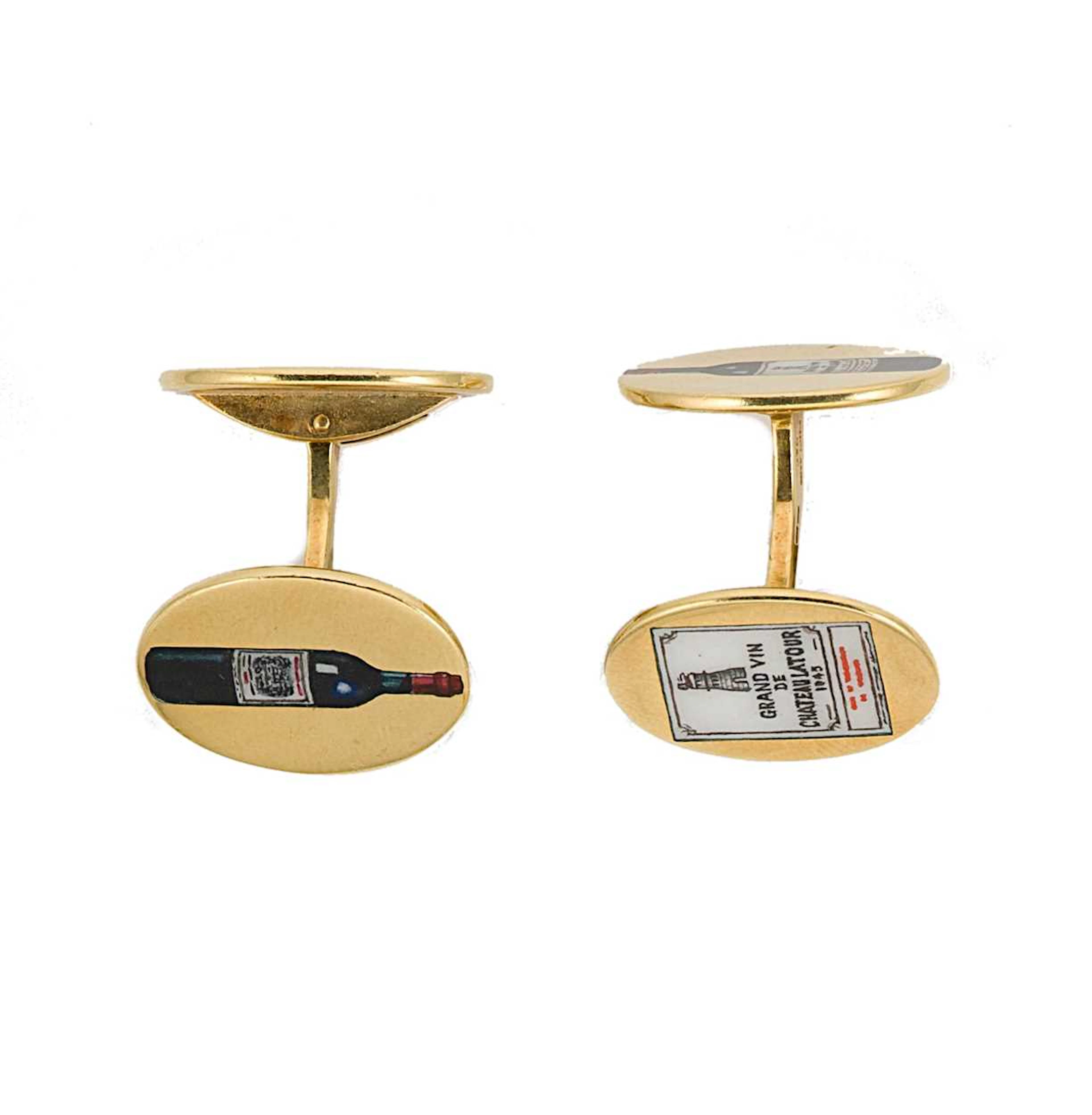 A pair of 18ct gold novelty cufflinks