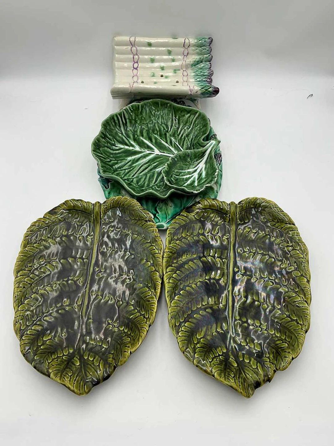 Maiolica leaf shaped serving dishes