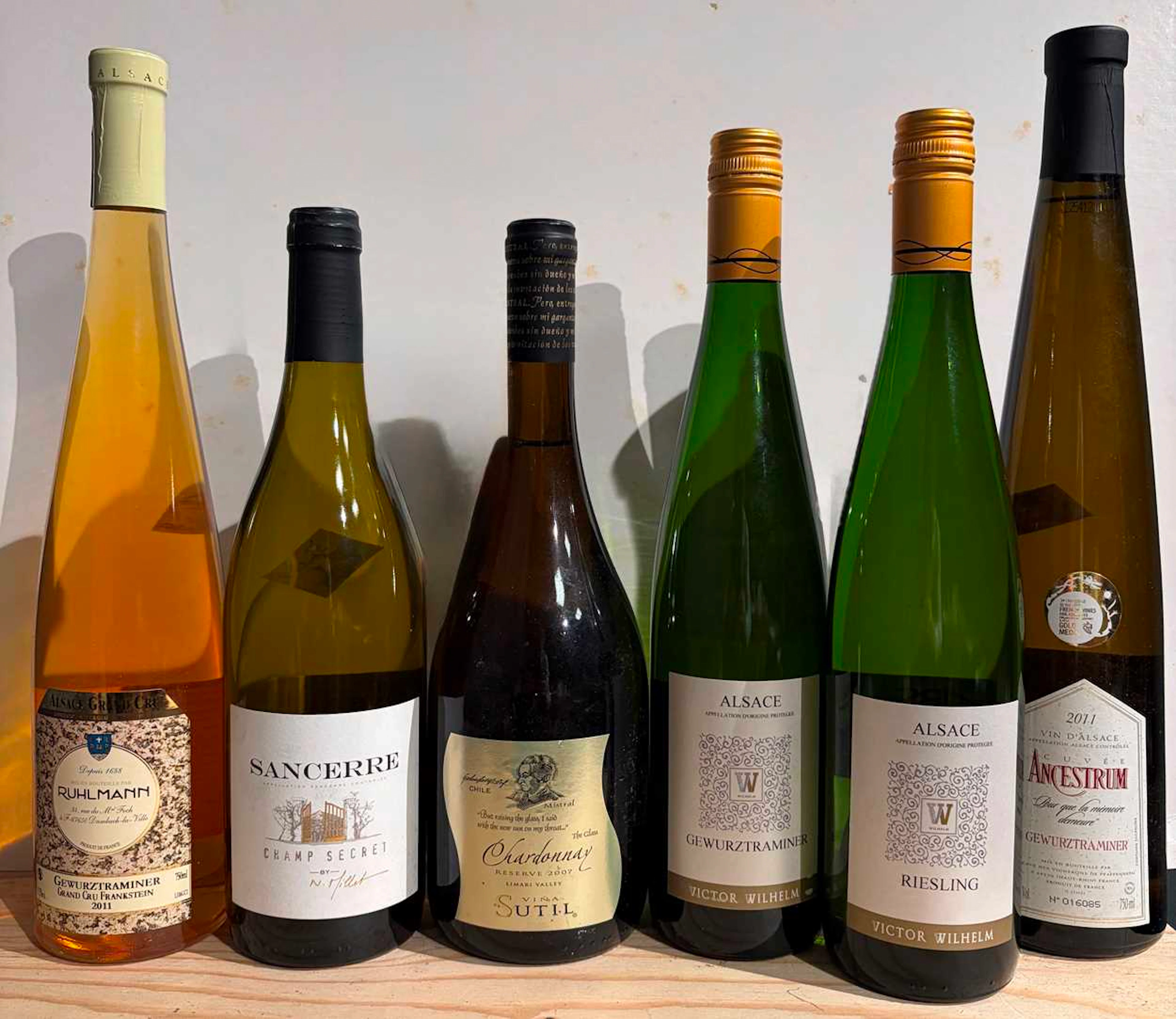 Alsace and other wines, 6 bottles.