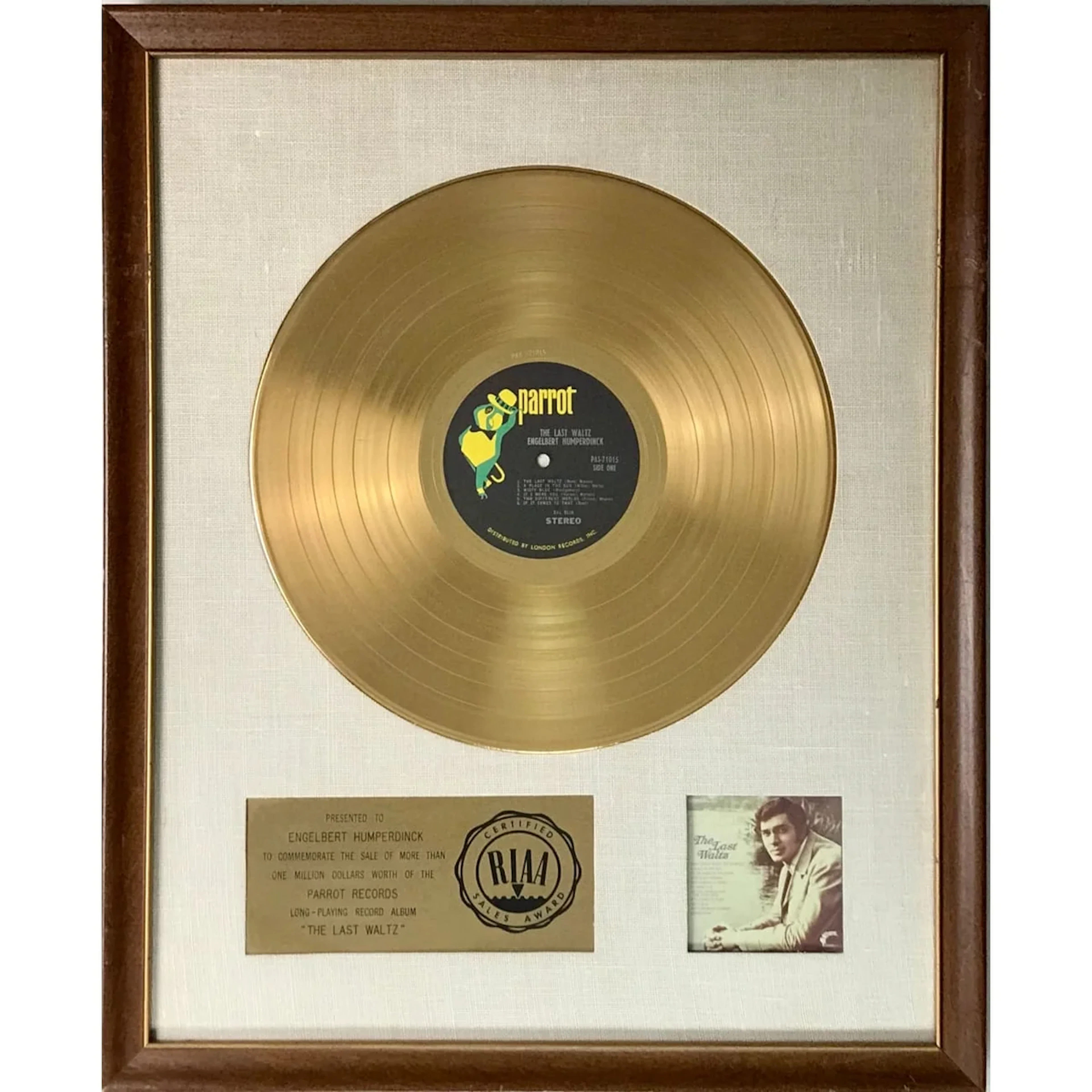 Engelbert Humperdinck The Last Waltz RIAA Gold Album Award presented