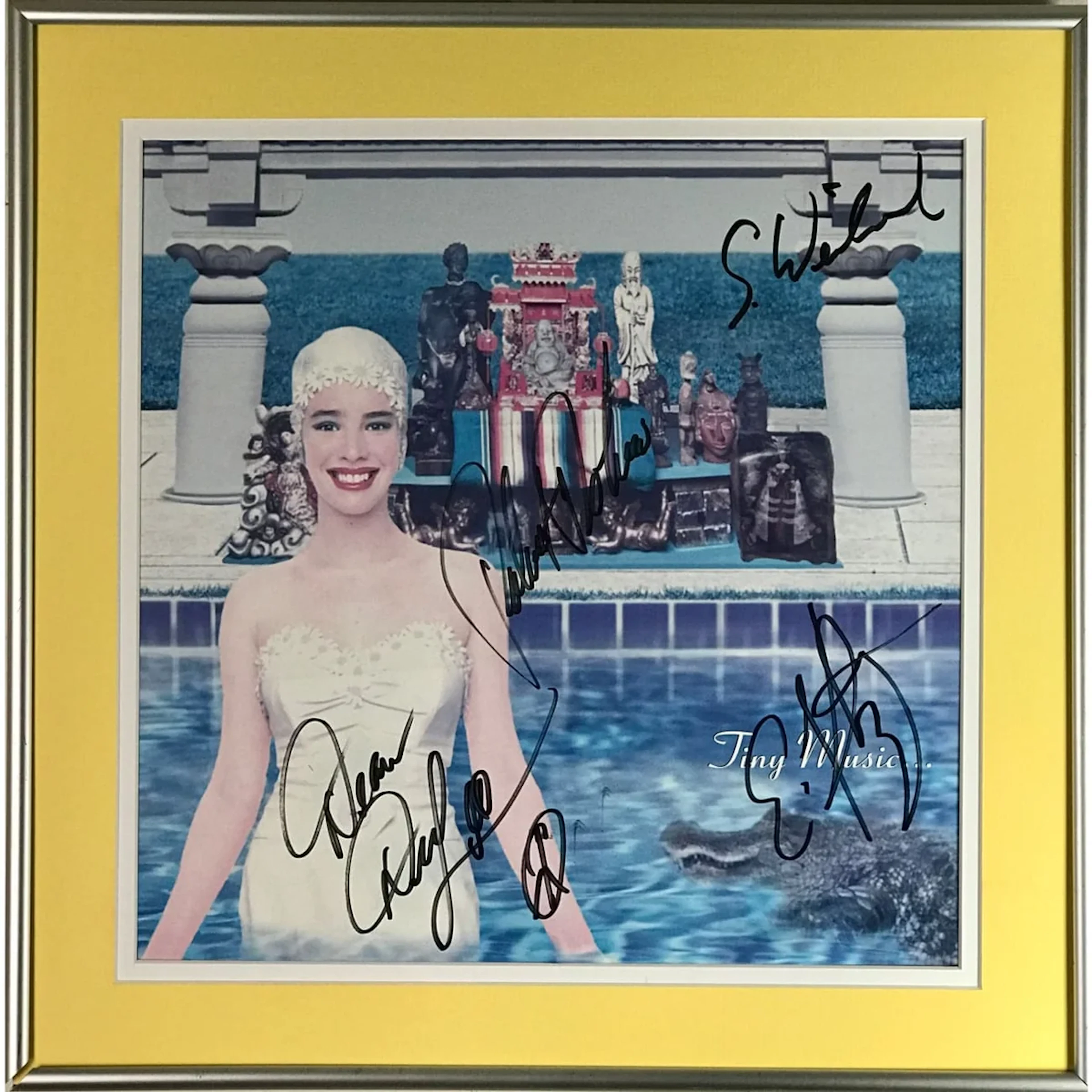 Stone Temple Pilots Album Signed by Weiland, R. & D. DeLeo, Kretz