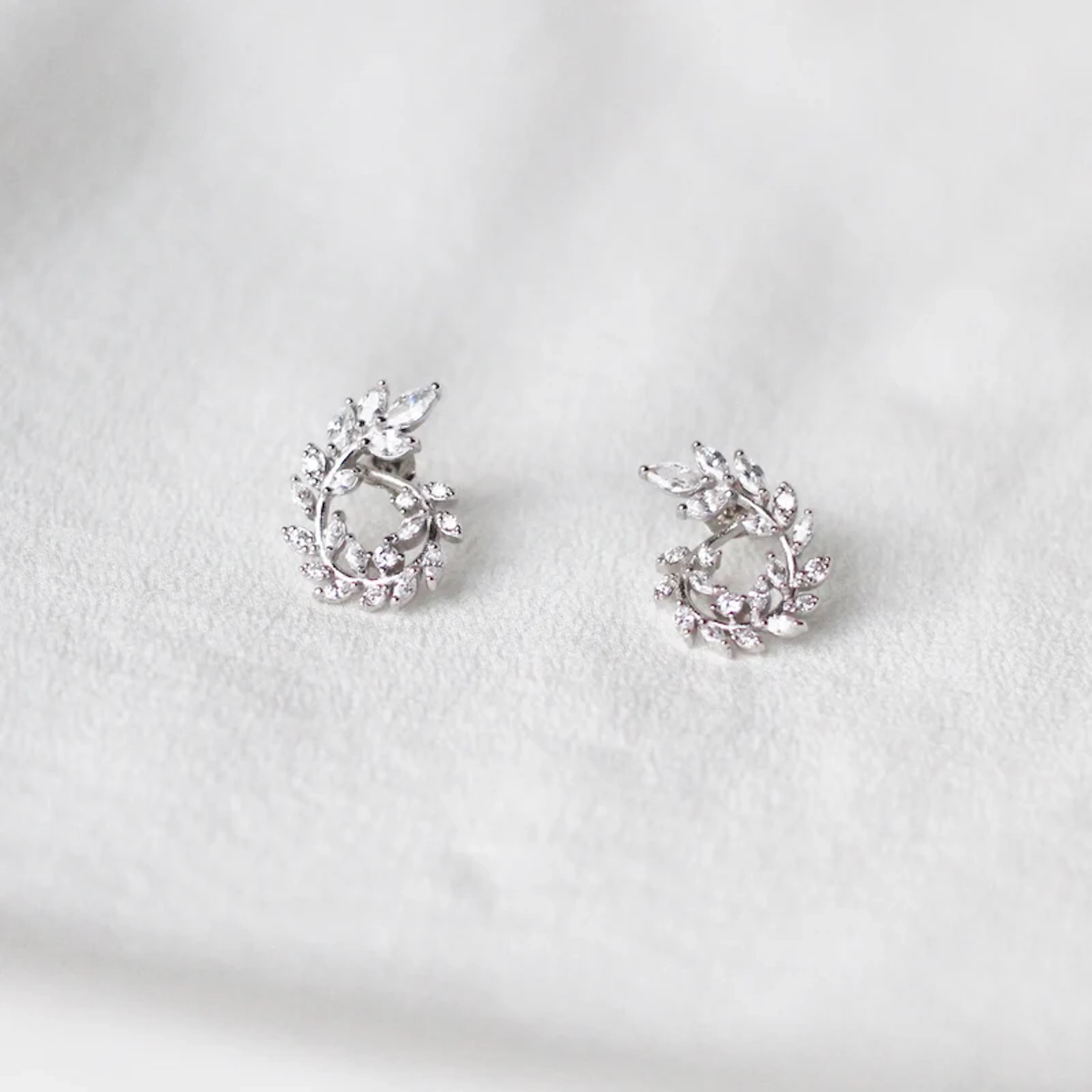 Stunning Falling Leaf Earrings