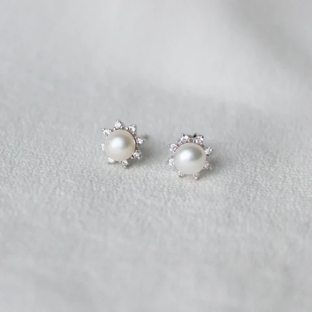 Gold Plated Mini Star Pearl Earrings