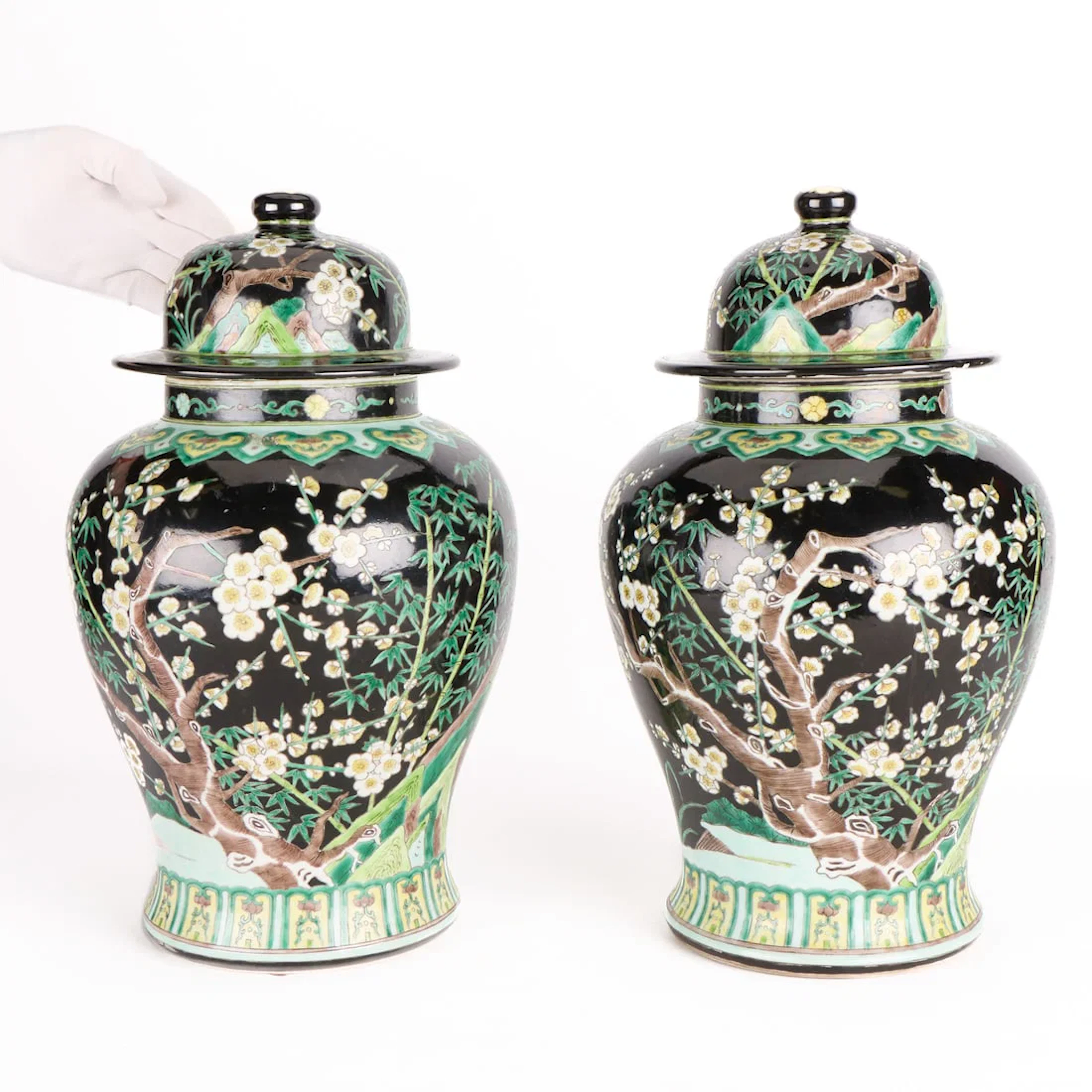 Pr Chinese Qing Famille Noire Porcelain Jars