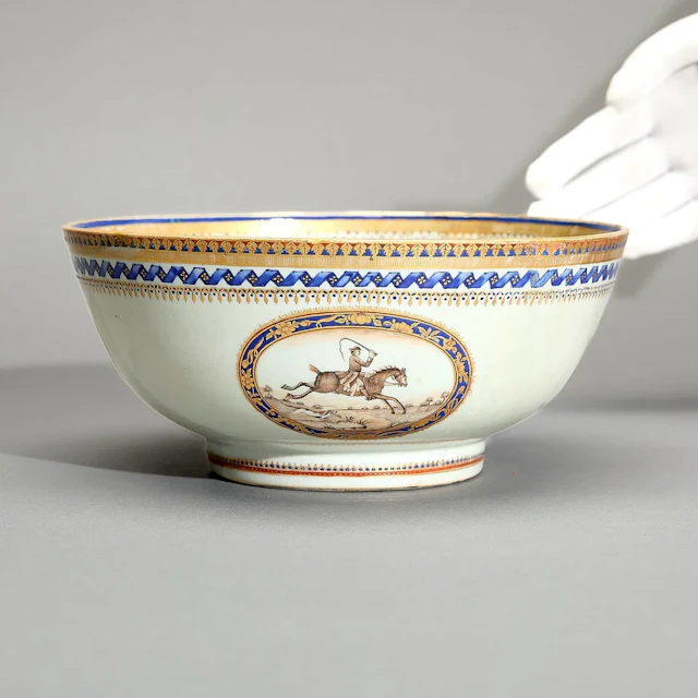 Chinese Export Hunting Bowl ca. 1800