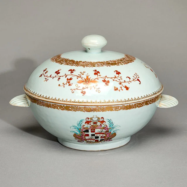 Rare Early Export Armorial Tureen - Ridge