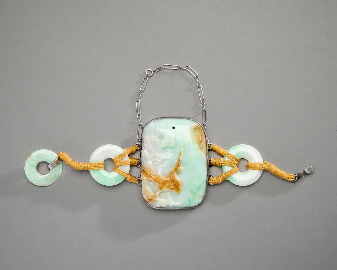 Chinese Qing Fu Lu Shou Jadeite Pendant Bracelet