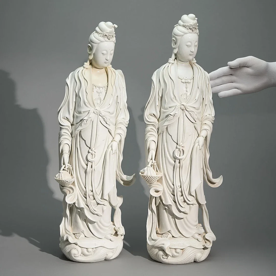 Pr Large Chinese Blanc de Chine Guanyin Statuettes