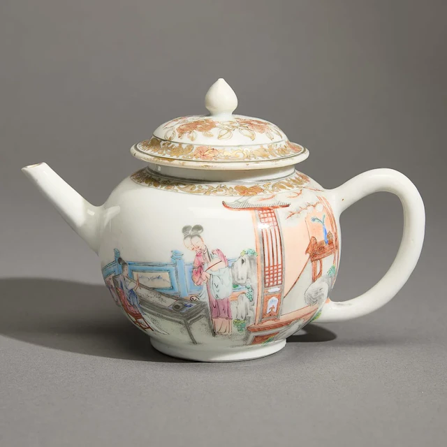 Chinese Export Famille Rose Teapot