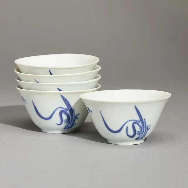 5 Chinese Hatcher Shipwreck B&W Porcelain Teabowls