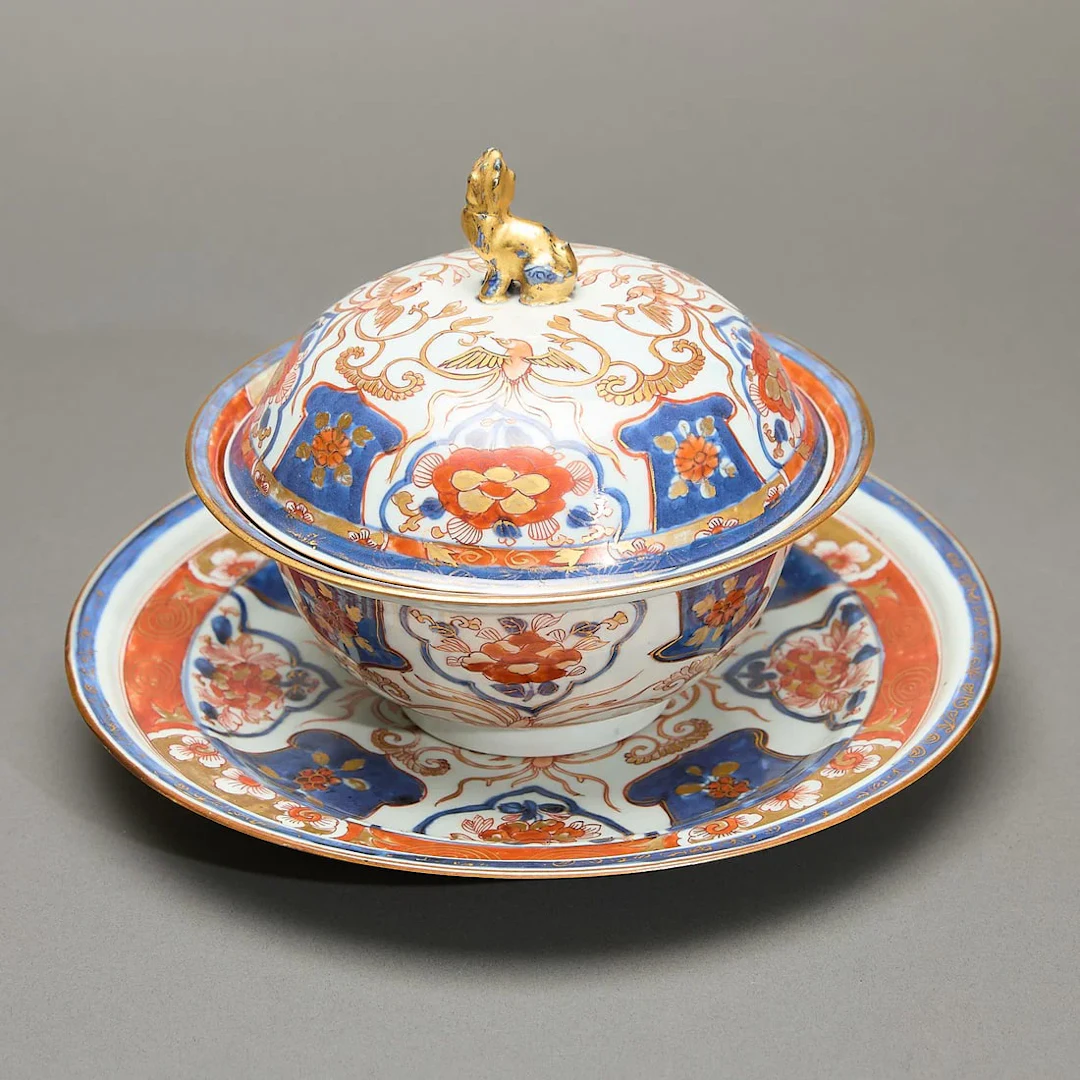 Chinese Export Armorial Dutch Market Bowl & Stand