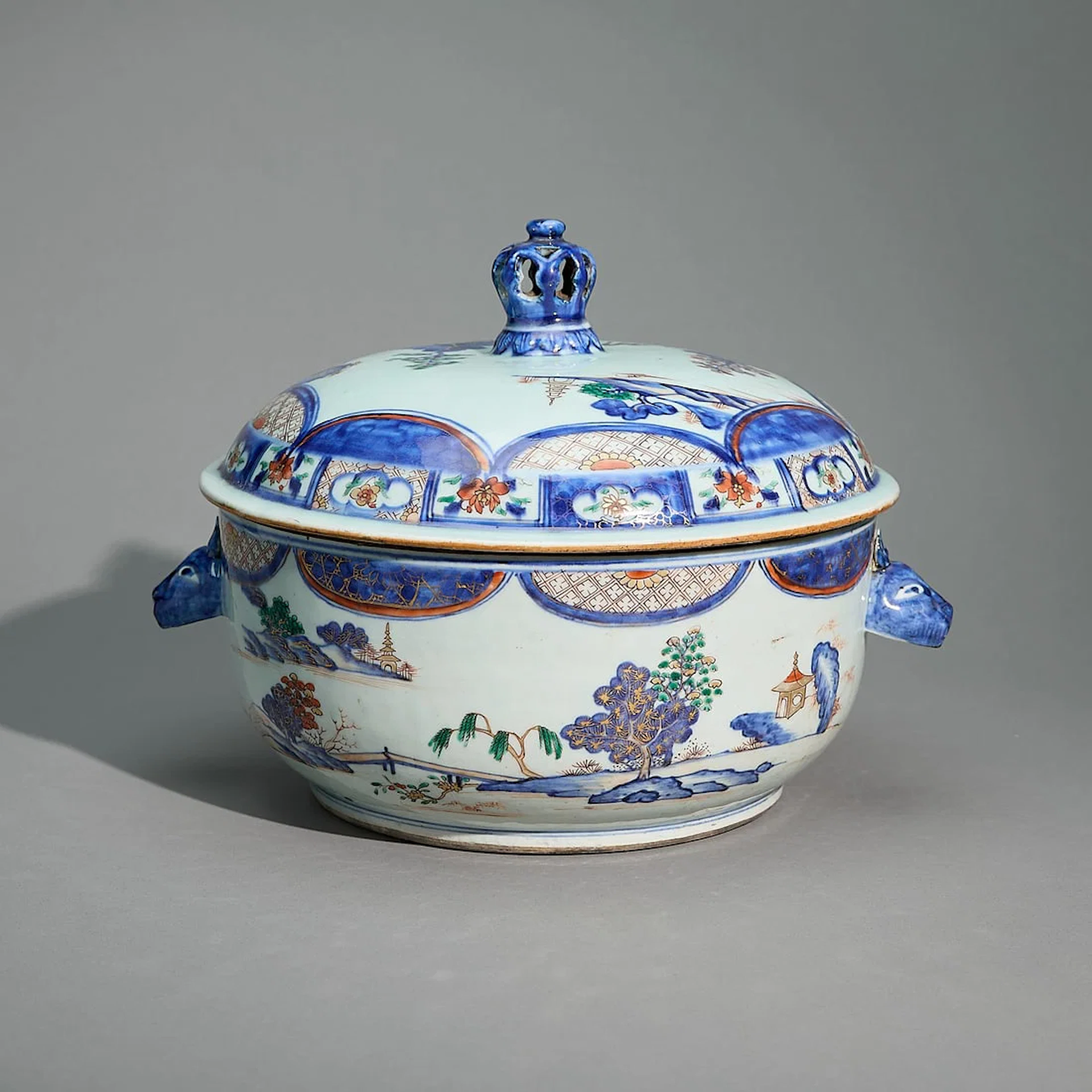 Chinese Verte Imari Circular Soup Tureen