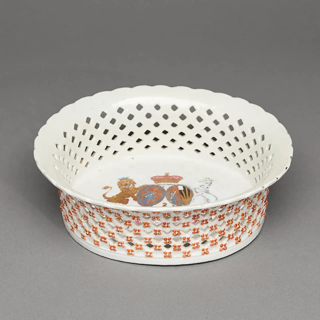 Chinese Export Pierced Armorial Basket