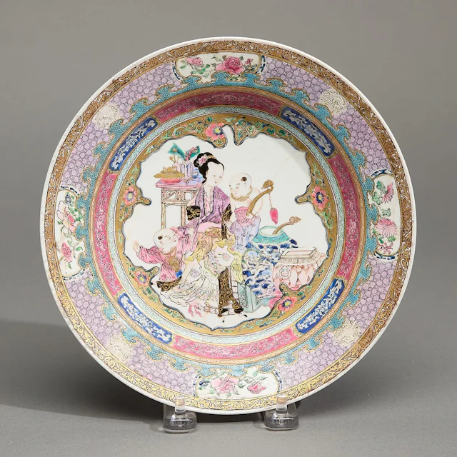 Chinese Export Famille Rose Ruby-Backed Soup Plate