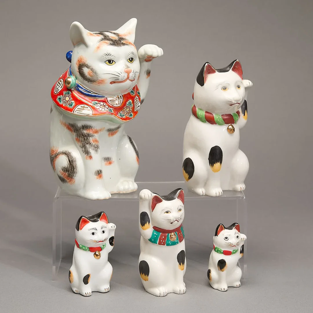 5 Japanese Arita Porcelain Maneki-neko Cat Figures