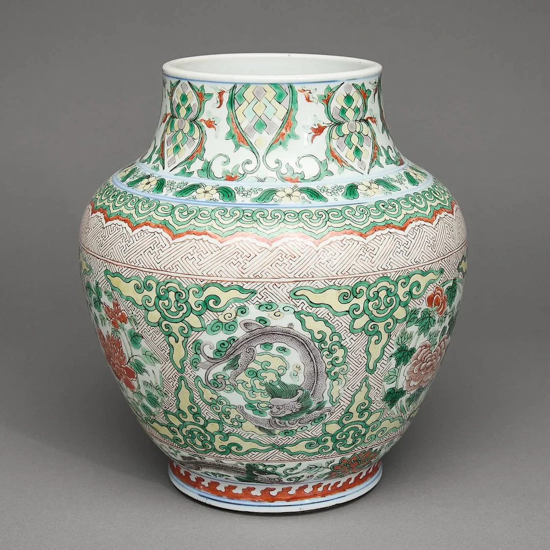 Chinese Export Wucai Famille Verte Vase