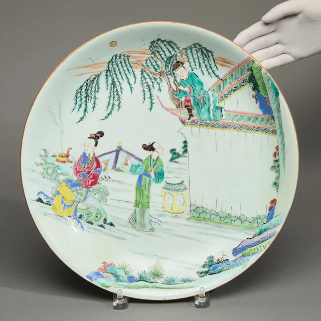 Chinese Borderless Famille Rose Porcelain Charger