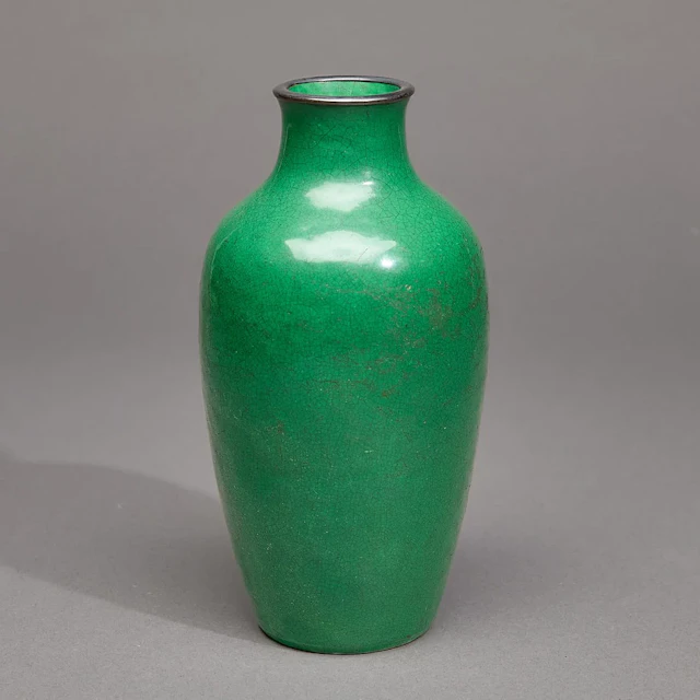 Chinese Qing Porcelain Crackle Green Tongping Vase