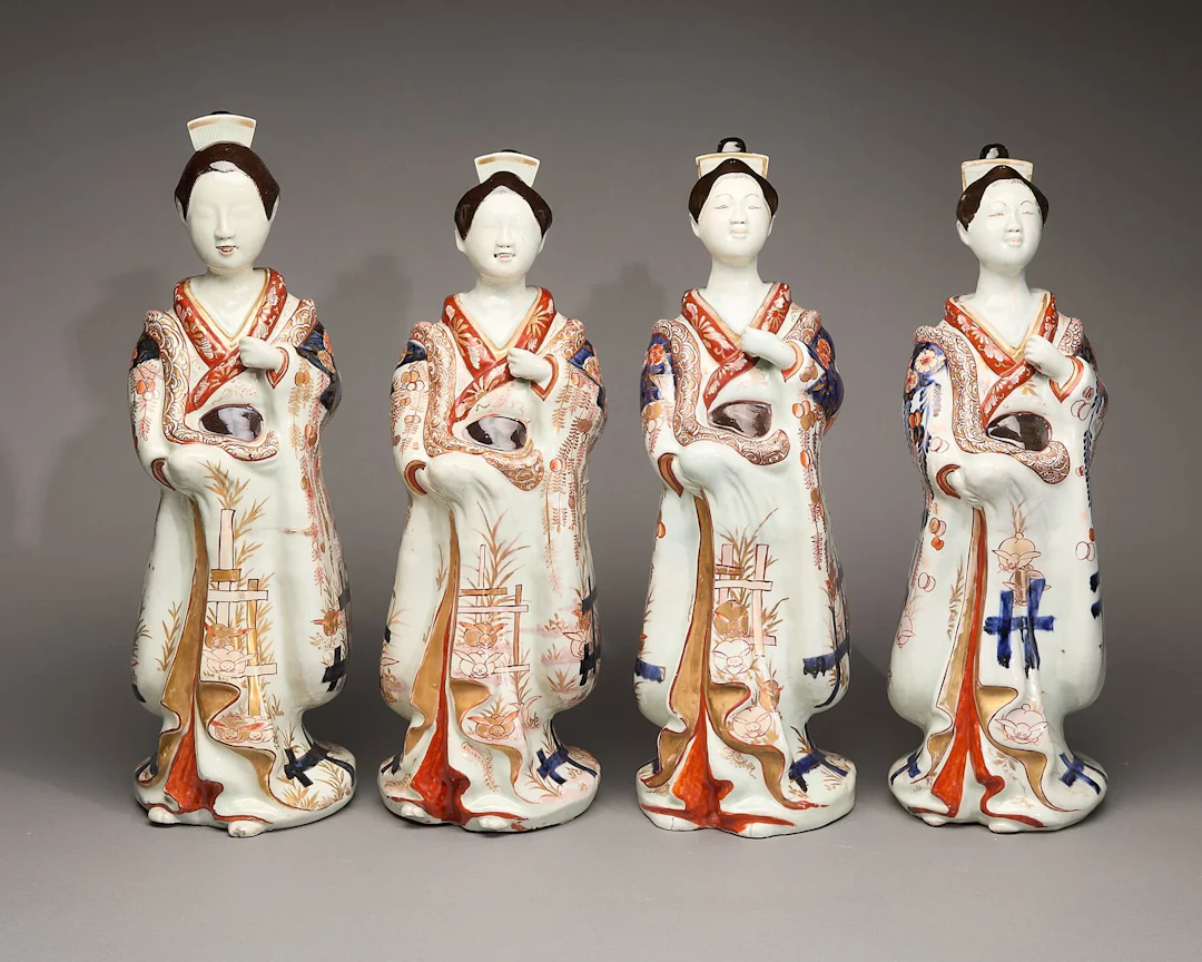 4 Japanese Edo Imari Ware Porcelain Bijin Figures