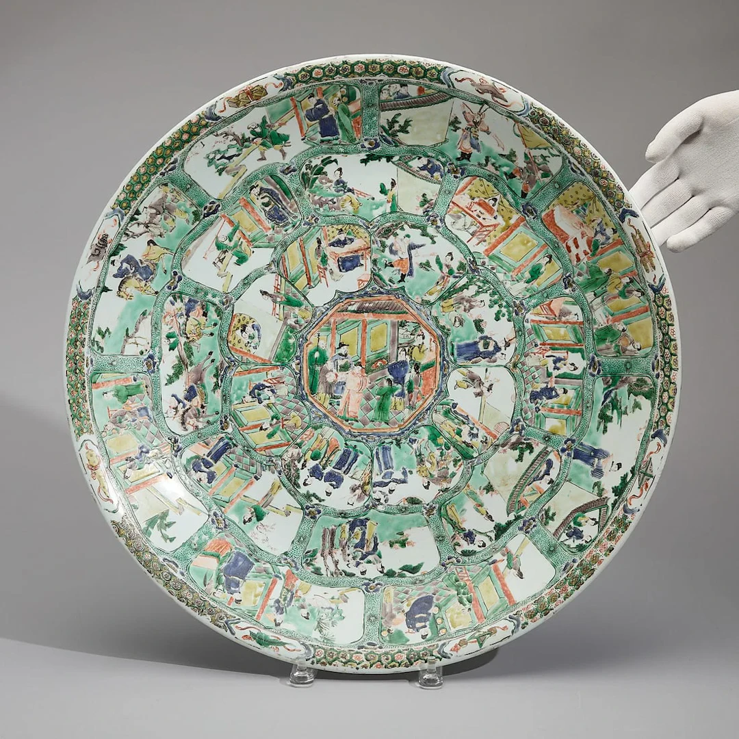 Very Large Kangxi Famille Verte Dish