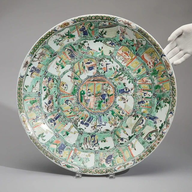Very Large Kangxi Famille Verte Dish