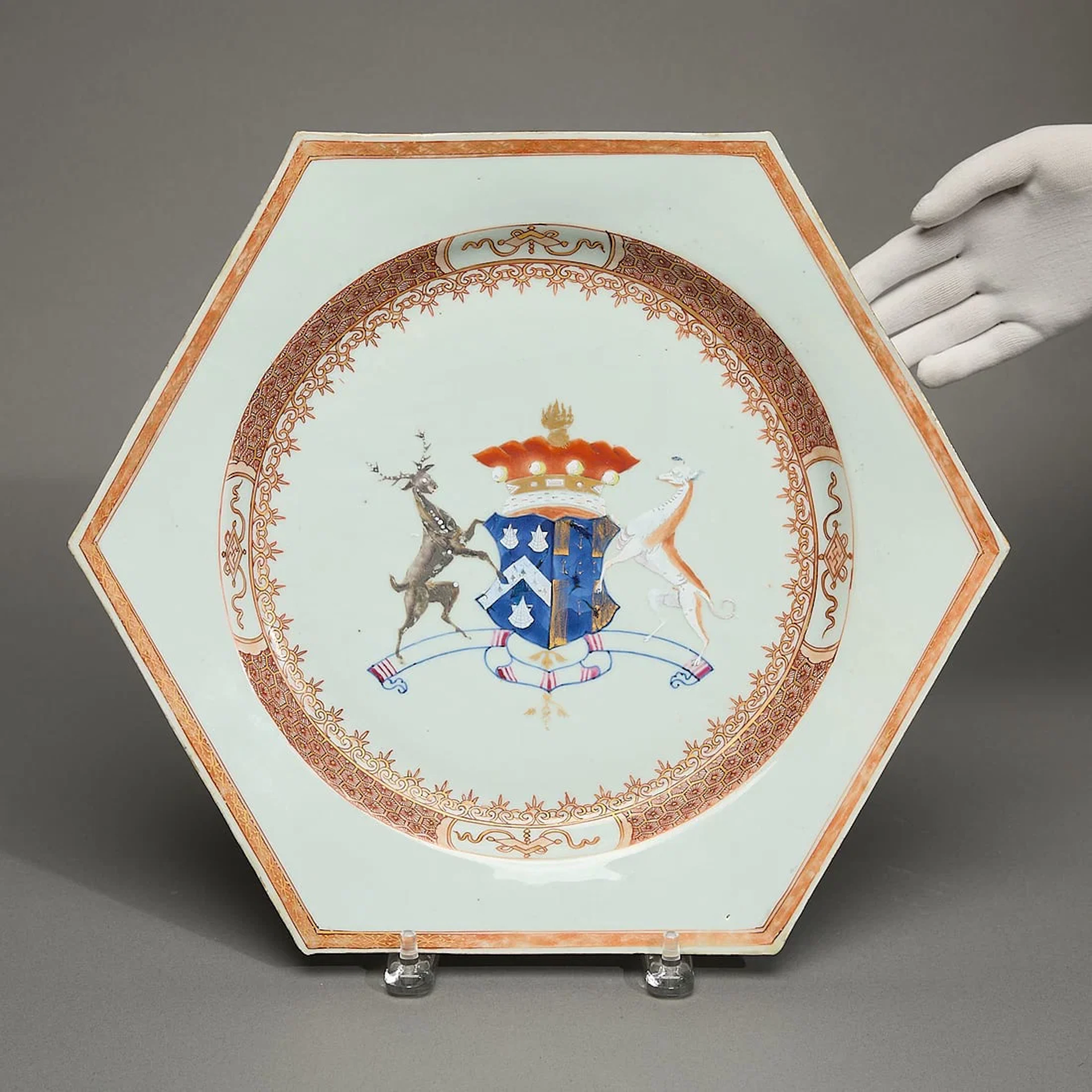 Early Export Armorial Hexagonal Charger - Townshend