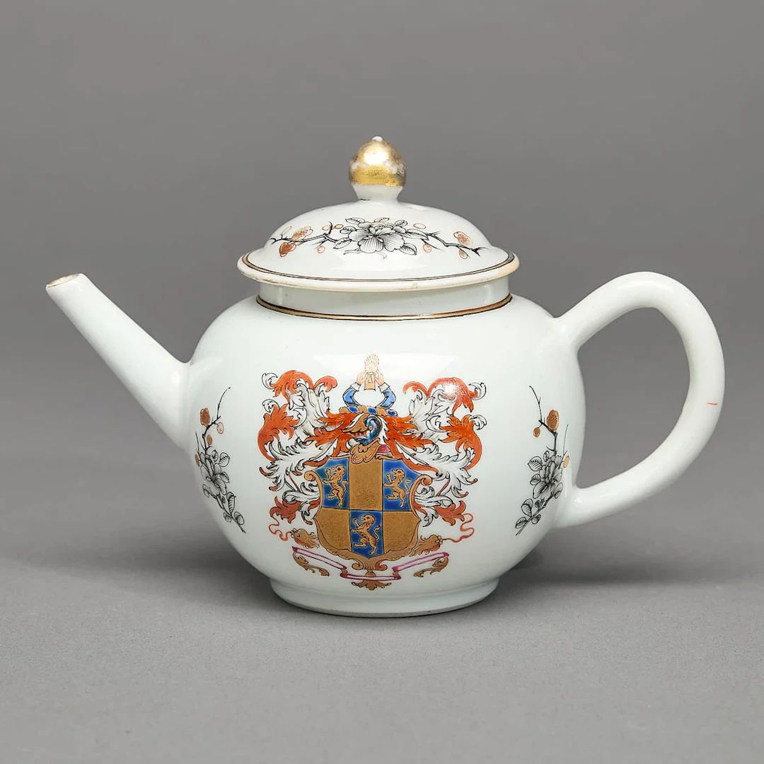 Chinese Export Armorial Teapot - Wheatley