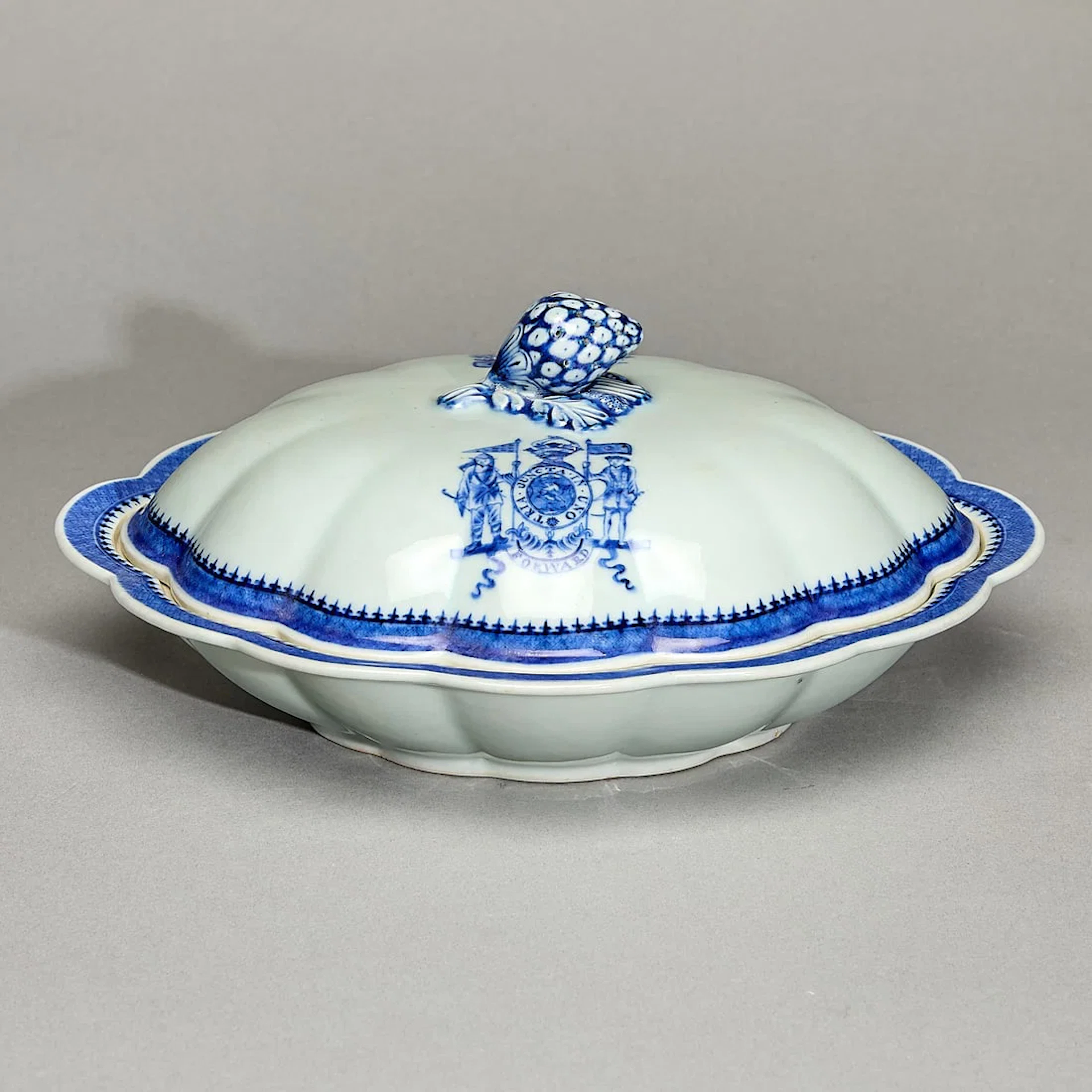 Export Armorial Vegetable Dish - Hughes