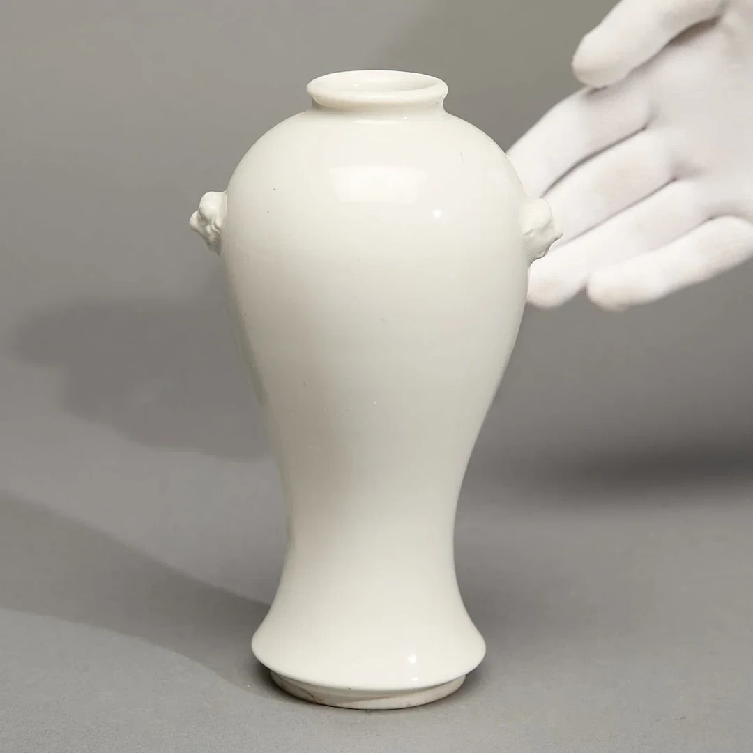 Chinese Blanc de Chine Porcelain Meiping Vase