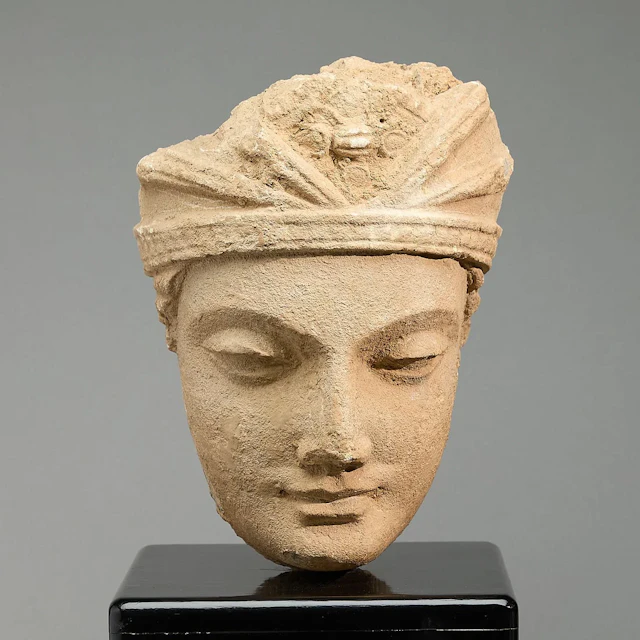 Lrg Ancient Gandharan Stucco Bodhisattva Head