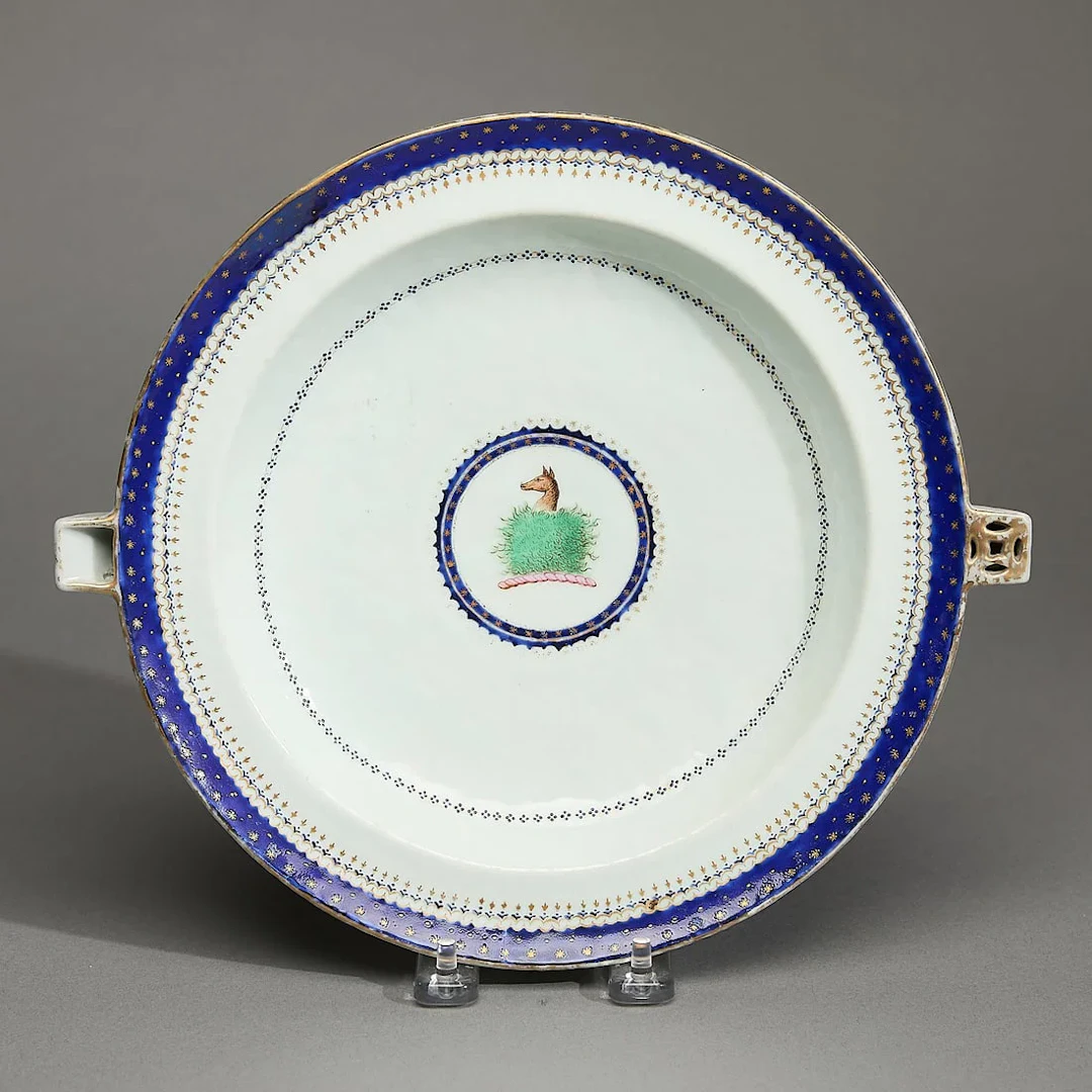 Chinese Export Crested Hot Water Dish