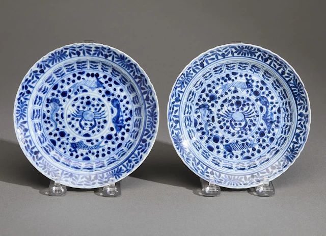 Pr Chinese Kangxi Porcelain Sea Creature Plates