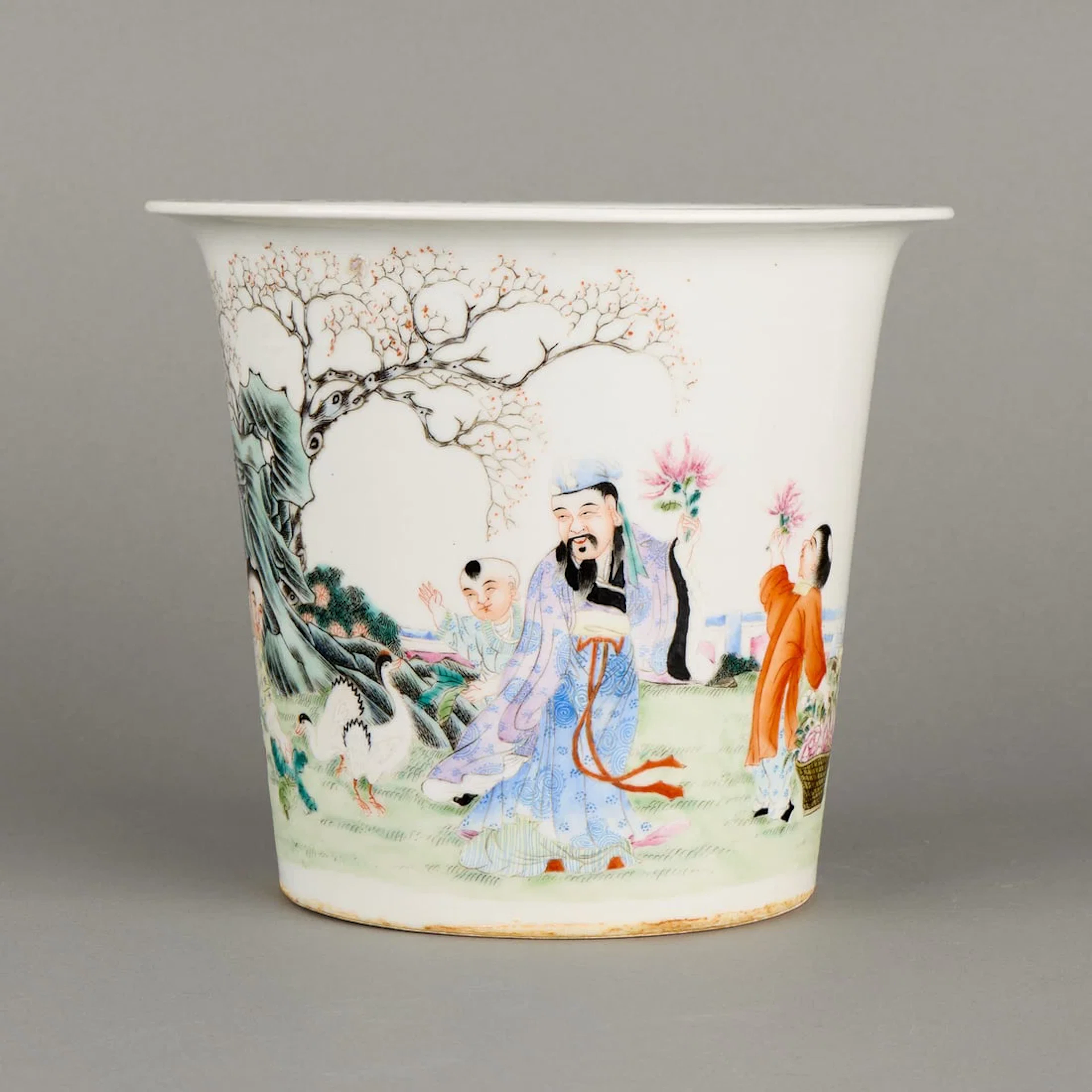 Early 20th c. Chinese Famille Rose Porcelain Vase