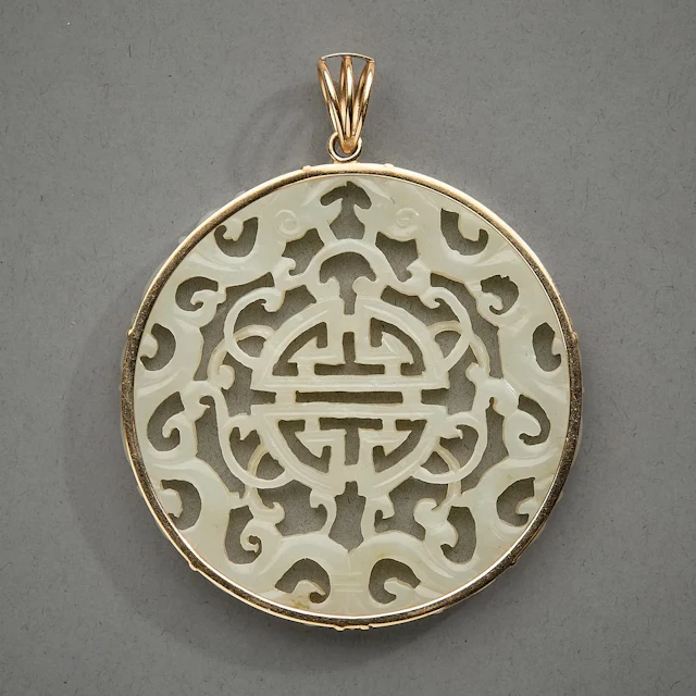14k Yellow Gold Pierced Shou Jade Pendant